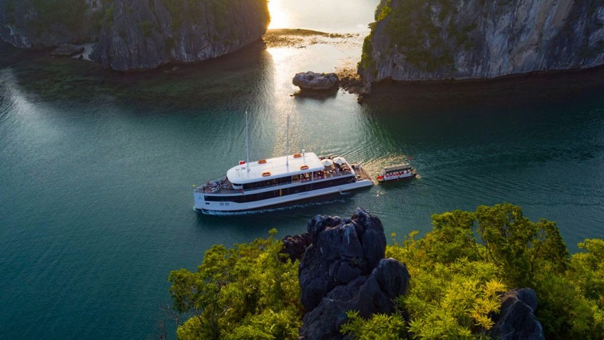 Jade Sails Halong Bay