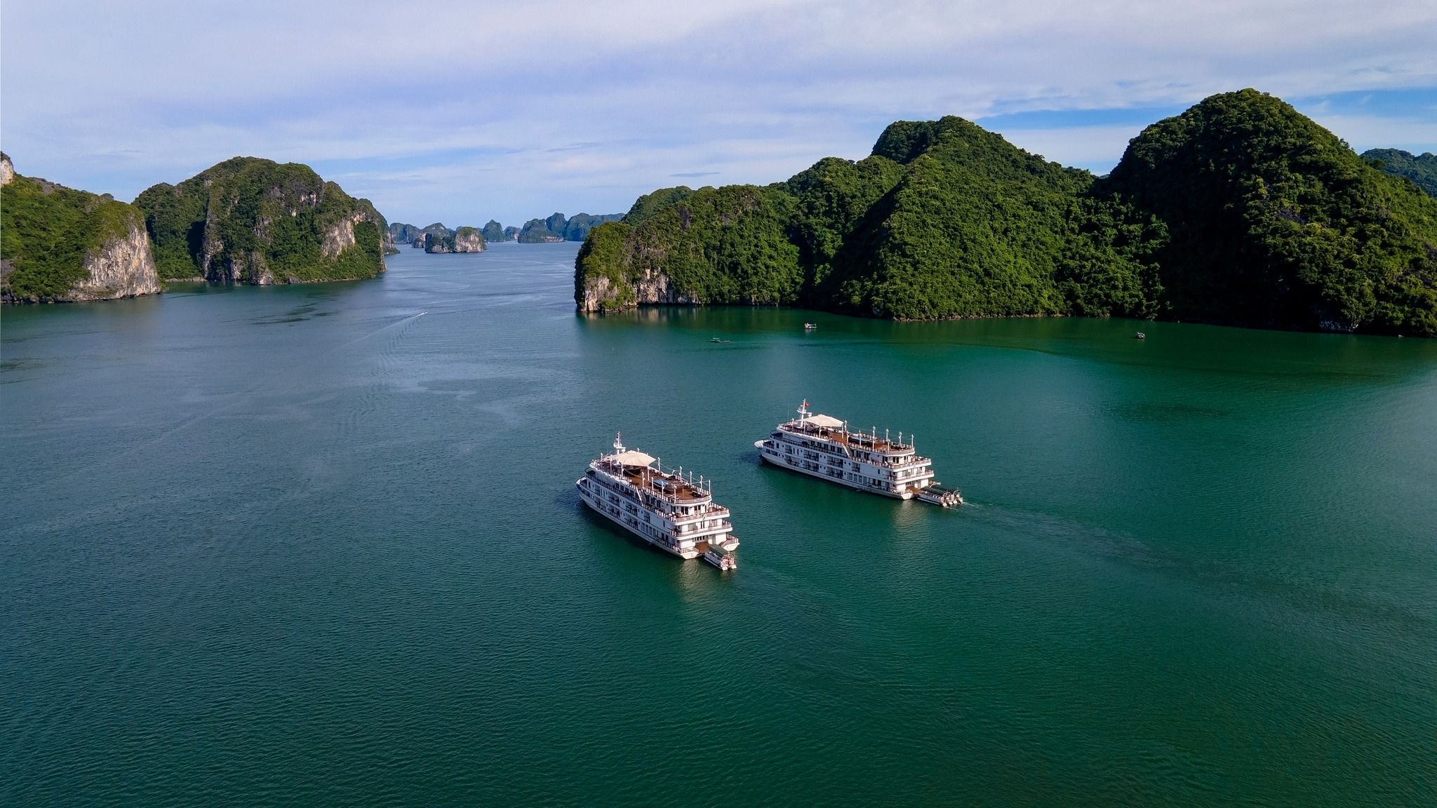Ha Long Bay Cruise Tour